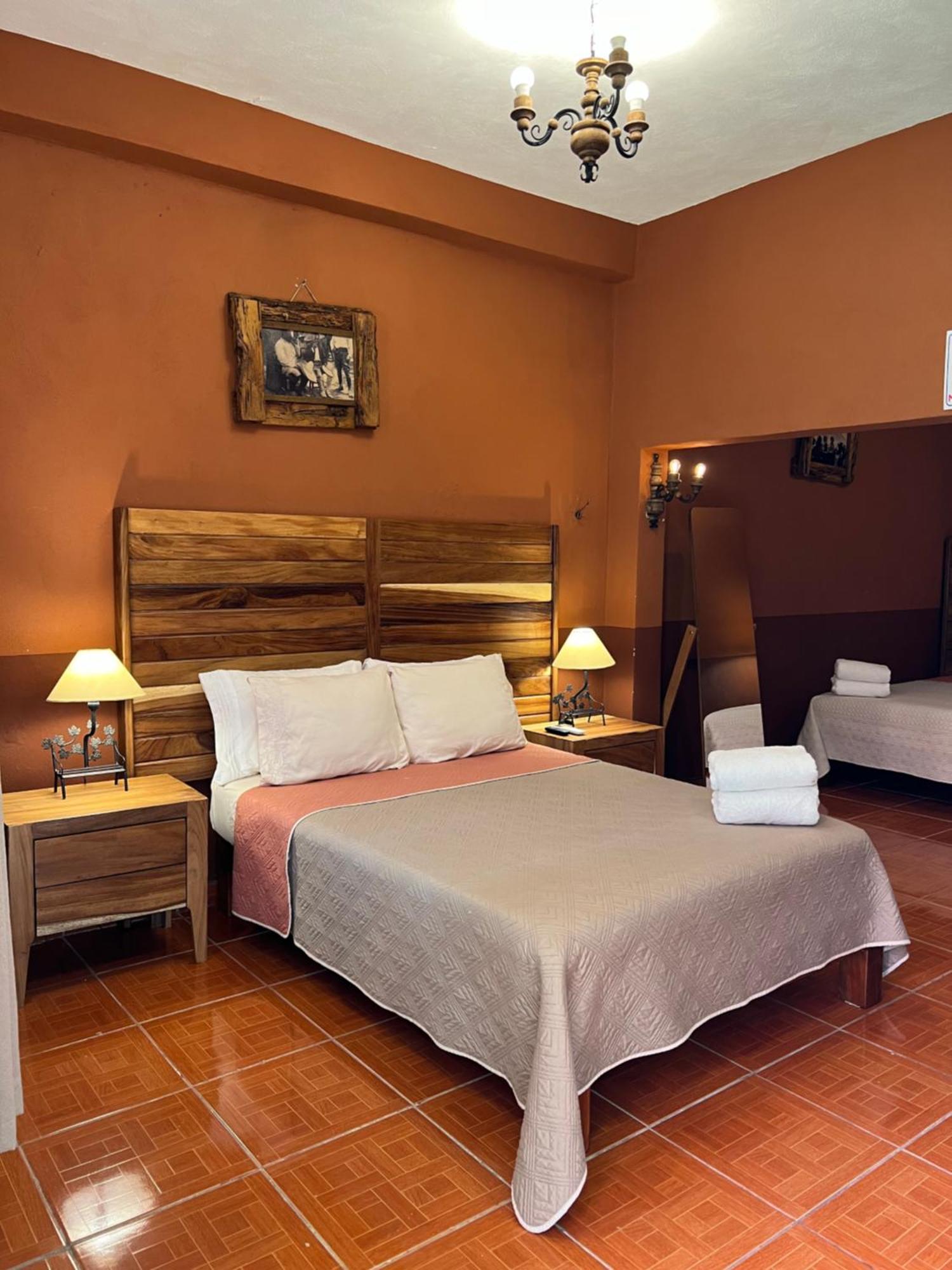 Hosteria Casa Marquez León Kültér fotó